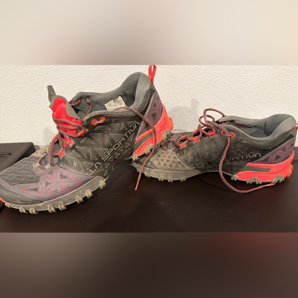 La Sportiva: Size 10  Trail Shoes